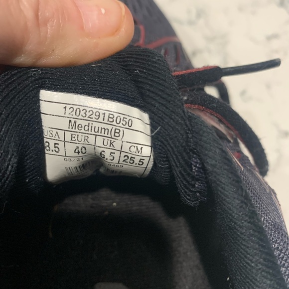 Brooks Adrenaline 21 size 8.5 womans running sneakers - Picture 6 of 8